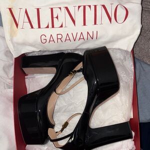 Valentino Garavani Black Patent Platform Mary Jane Heels